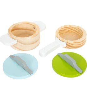 Service de table et lot de casseroles